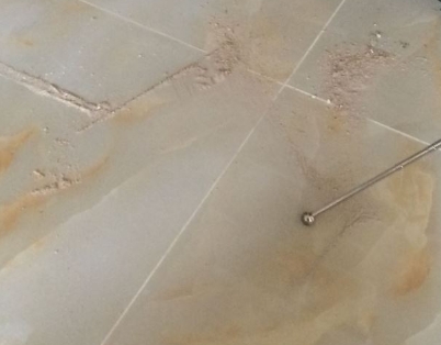 淮阳瓷砖空鼓维修公司分享粘合剂选择不当在瓷砖铺贴过程中可能导致以下问题